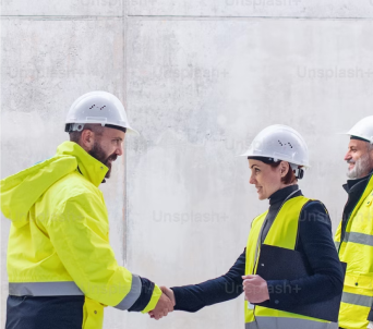 Engenheiros em obra